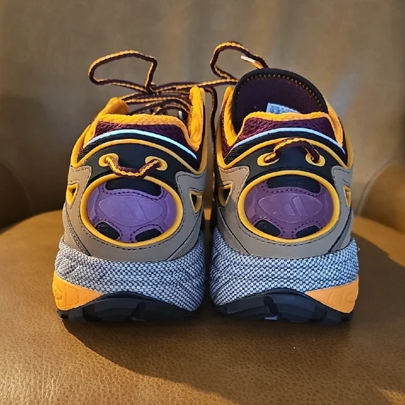 Adidas Cadiant Fyw Maroon and Khaki Athletic Shoes NWOB - Picture 4 of 7